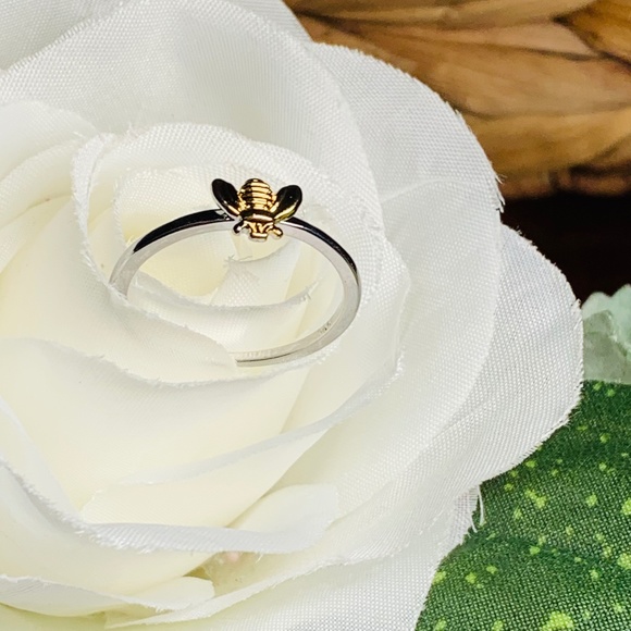 Jewelry - Captivating Delicate Honey Bee Ring, 18K GP